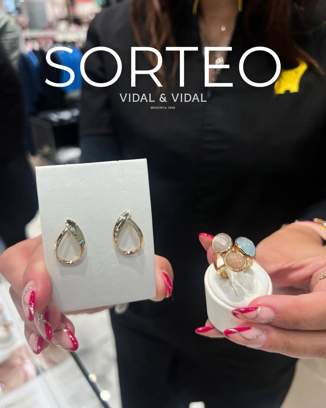 Imagen de SORTEO. Brilla esta Navidad con Vidal & Vidal

⚠️ Habrá