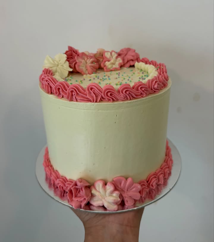 Imagen de SORTEO EXPRESS DE ESTA TORTITAAAA❤️✨
Bizcochuelo de va