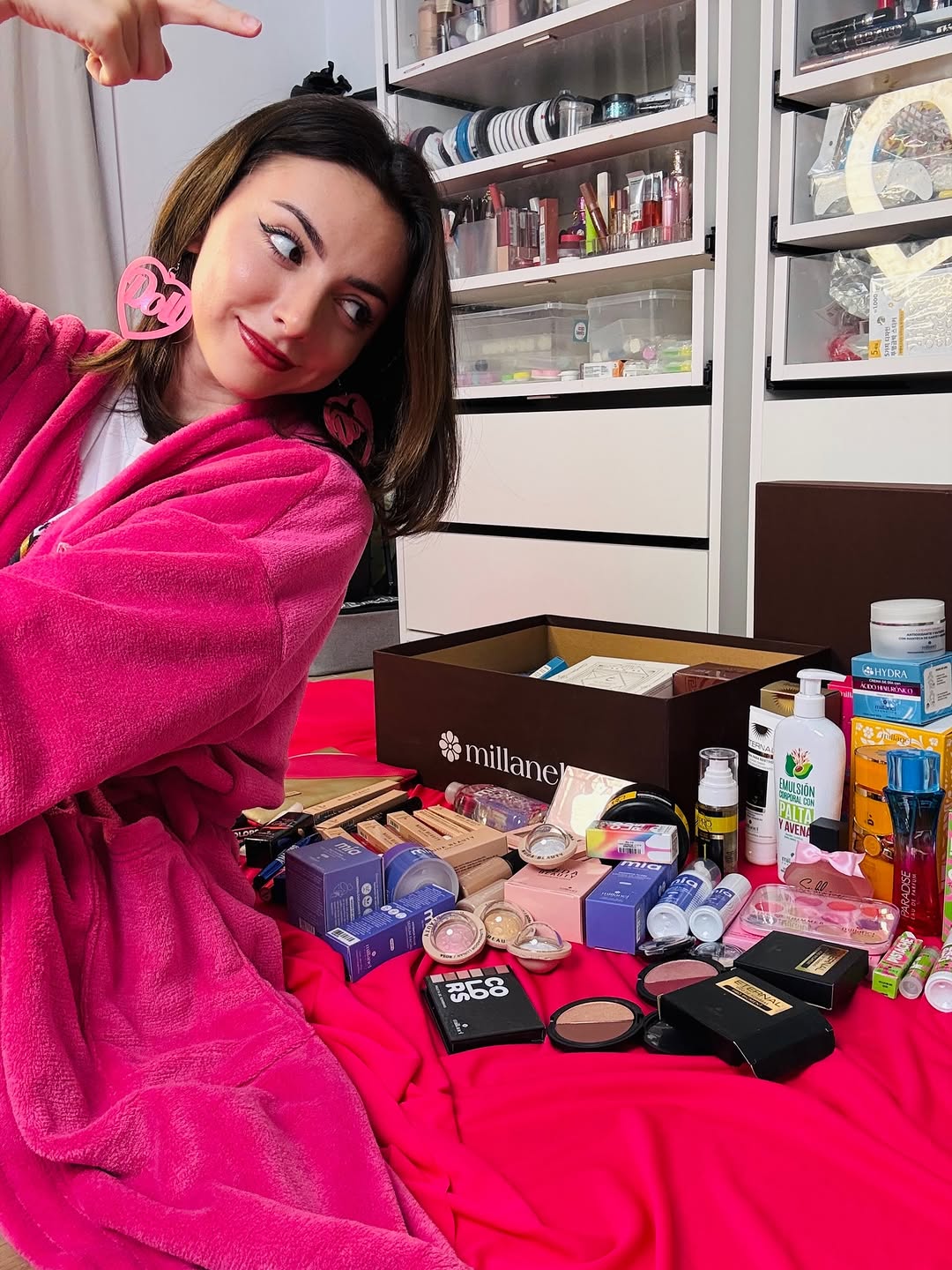 Imagen de 🎉🥳 ¡SORTEO ANIVERSARIO! 🥳🎉

En abril @millanel_