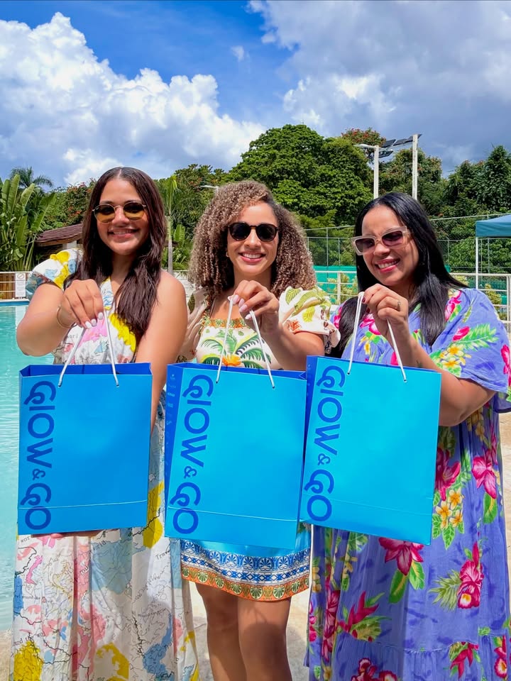 Imagen de GIVEAWAY ALERT🧴🏖️👒
Nos hemos unido junto @glowand