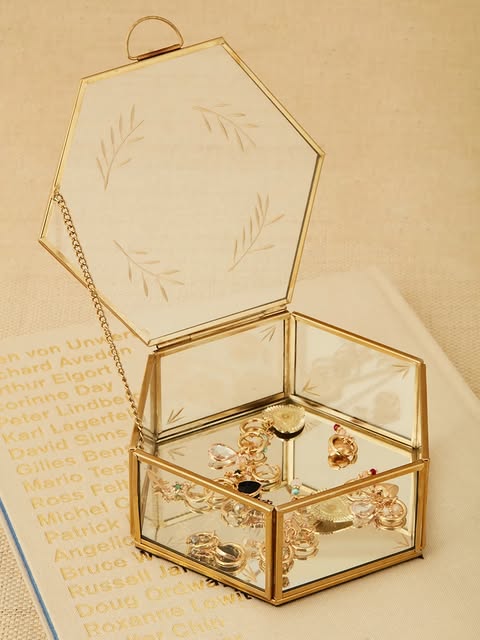 Imagen de Sumate al sorteo por el Día del Amigo! 🪩
Sorteamos tres 