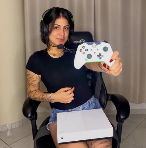 Imagen de 🎮✨ GIVEAWAY XBOX ✨🎮
Un Xbox puede ser tuyo… 💫