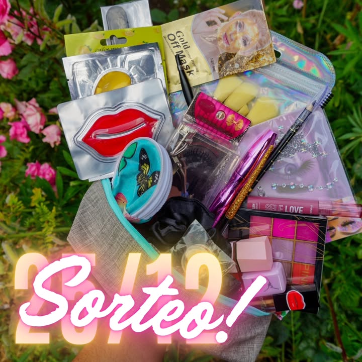 Imagen de 🎁 ¡SORTEO NAVIDEÑO! 🎁
Podes ganarte un neceser con M