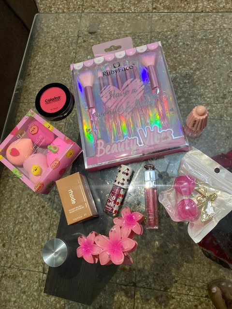 Imagen de 🎀 S O R T E O B E A U T Y 🎀

💖 Porque ustedes se me